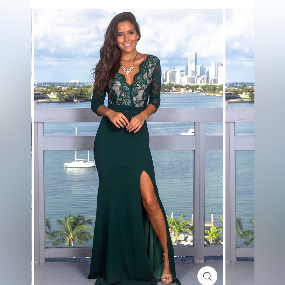 Elegant Green Lace Maxi Dress- Size Small Women’s